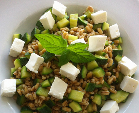 Farro con primo sale e zucchine